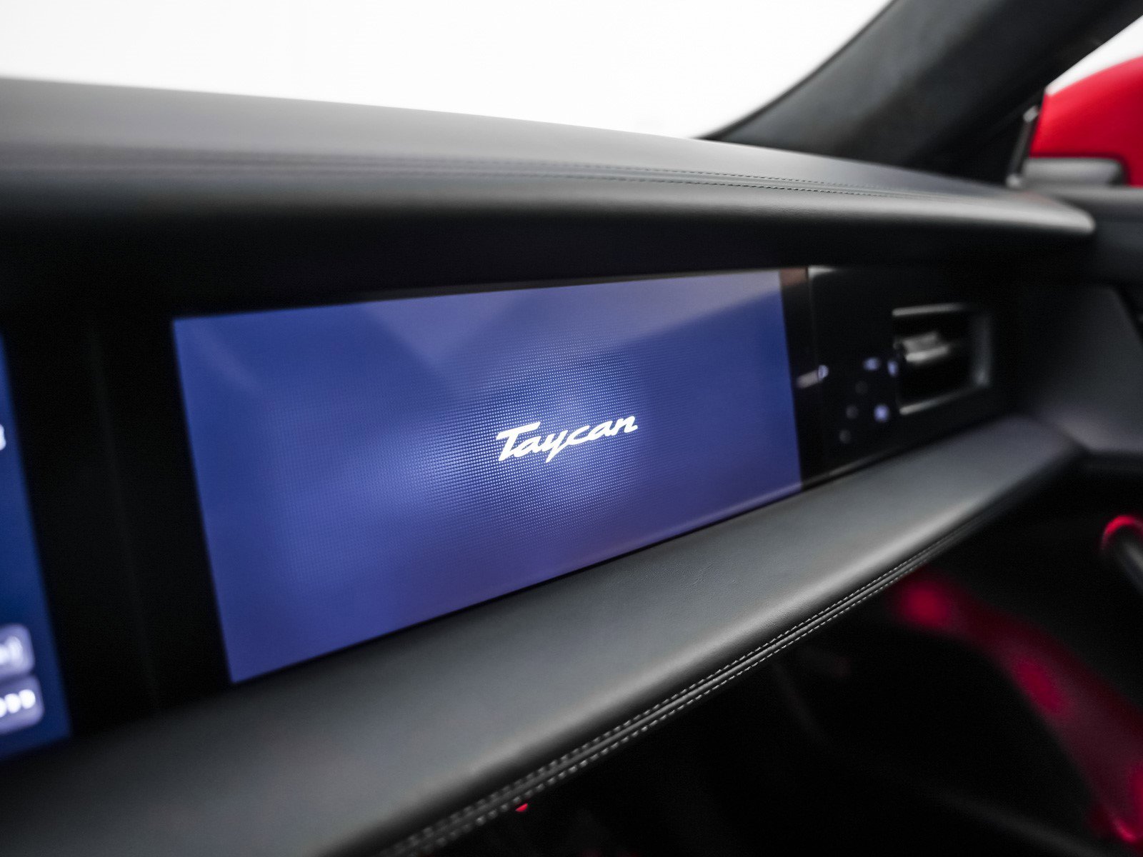 Certified 2022 Porsche Taycan GTS image 23