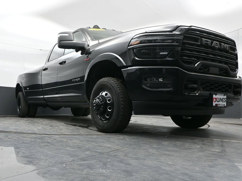 New 2026 RAM 3500 Limited AWD/4WD image 43