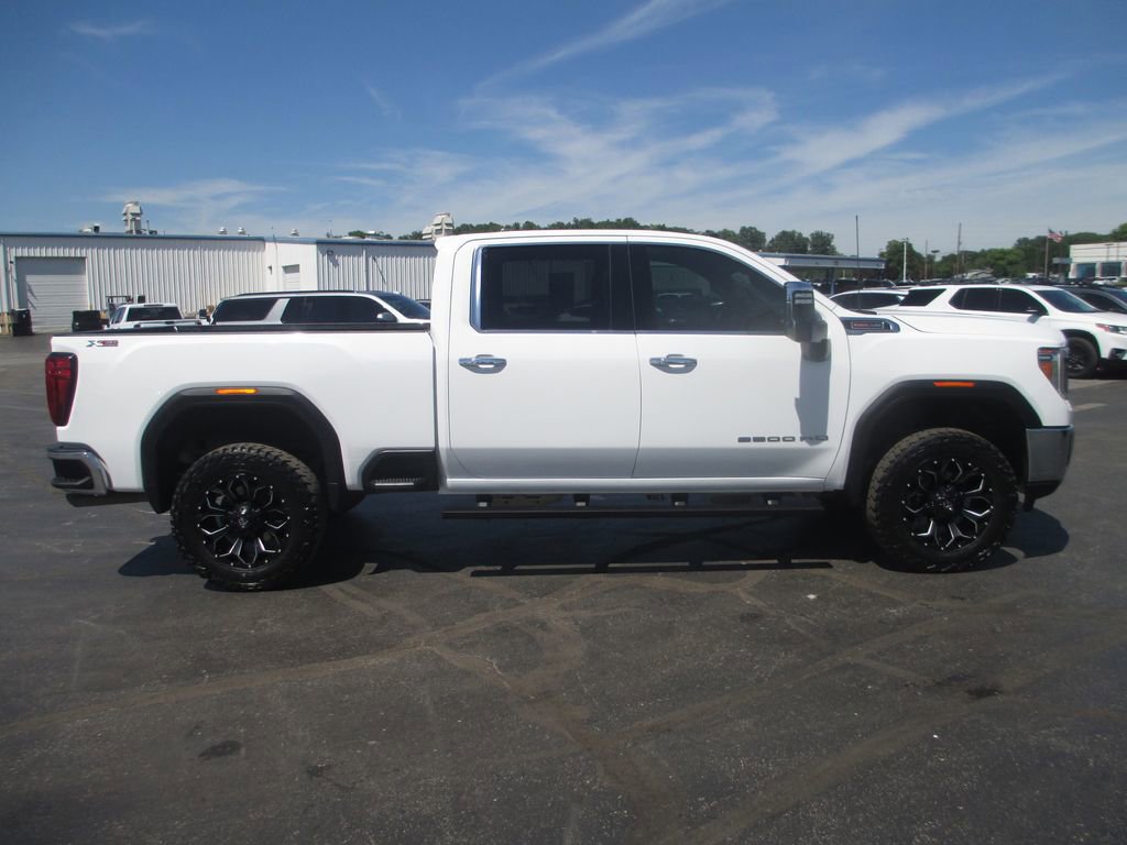 Used 2021 GMC Sierra 2500 SLT AWD/4WD image 2