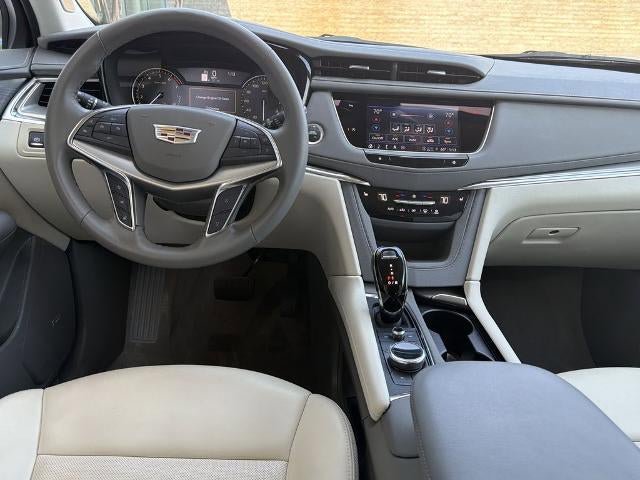 Certified 2023 Cadillac XT5 Premium Luxury AWD/4WD image 24
