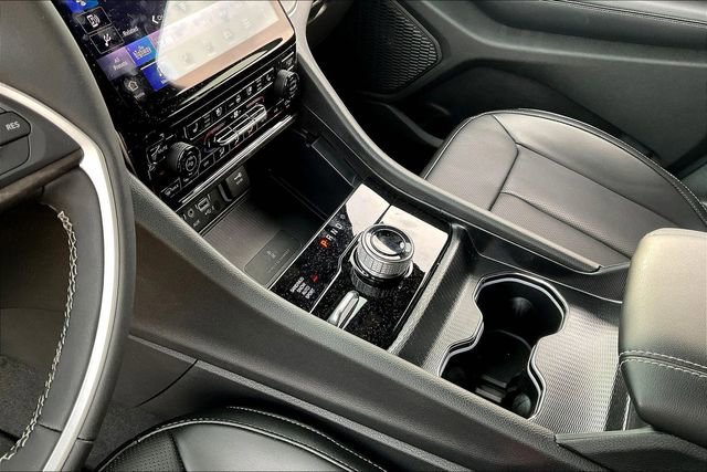 Used 2025 Jeep Grand Cherokee L Limited w/ Luxury Tech Group II image 13