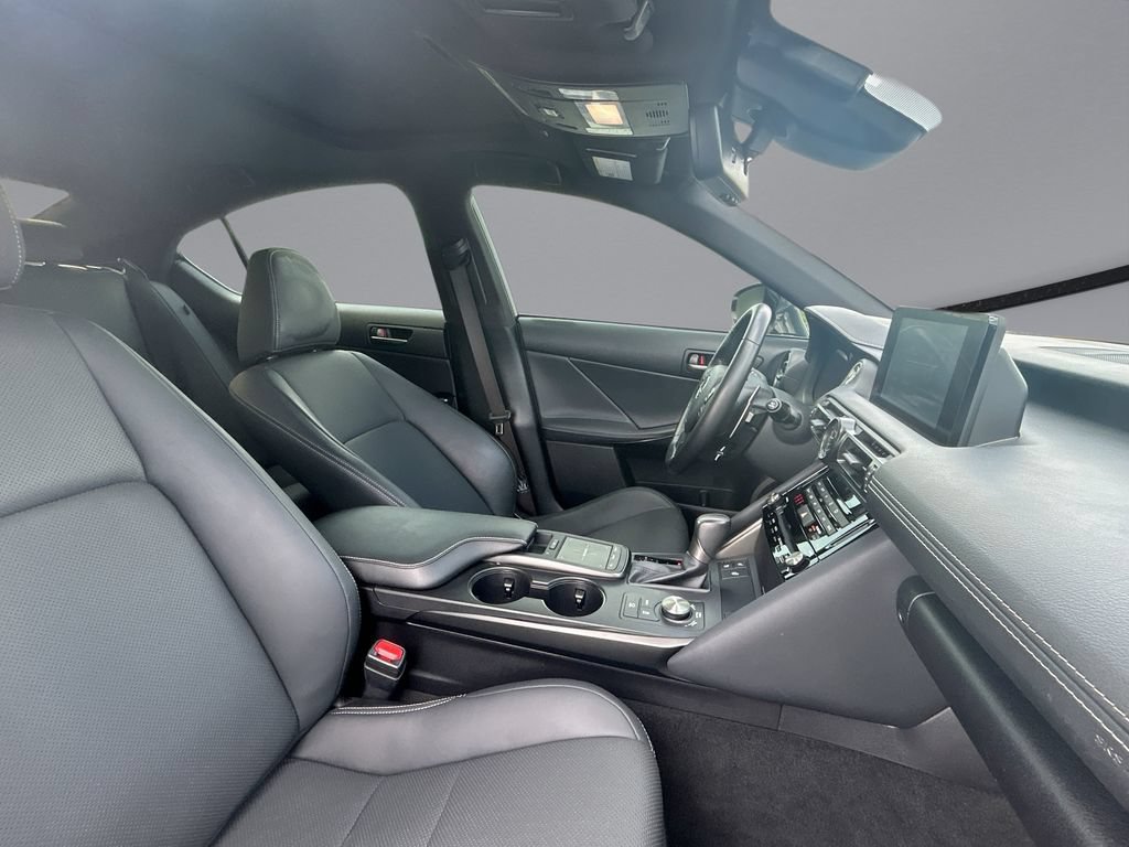 Used 2023 Lexus IS 300 w/ Comfort Package RWD image 16