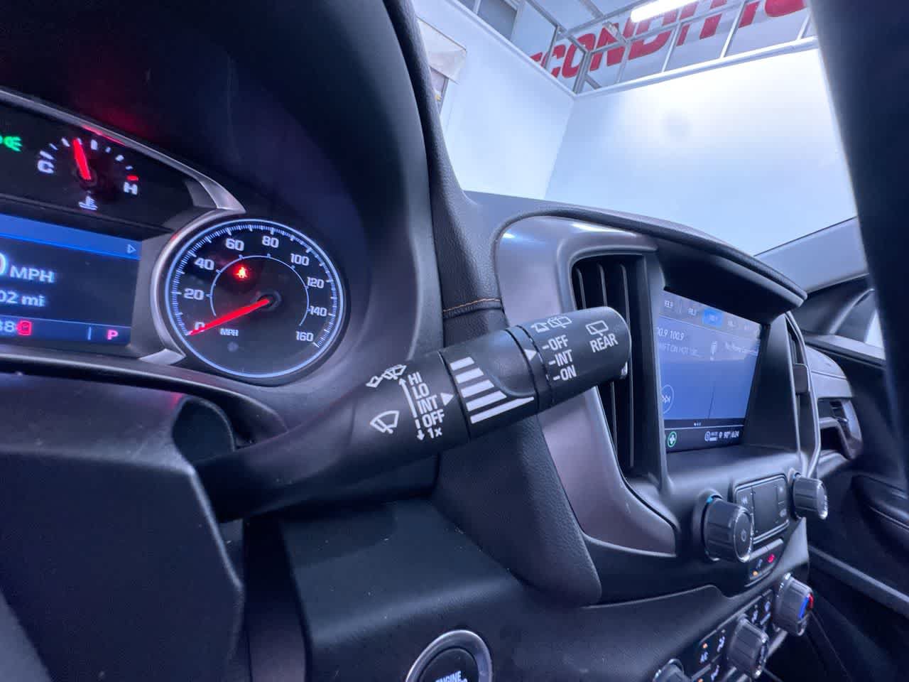 Used 2024 GMC Terrain AT4 AWD/4WD image 19