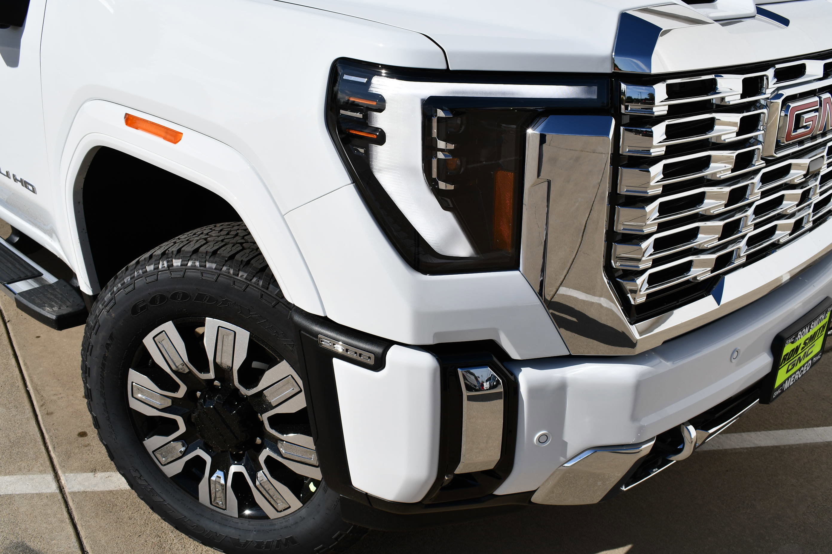 New 2026 GMC Sierra 2500 Denali w/ Technology Package image 3