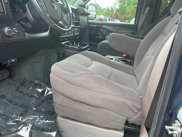 Used 2021 Chevrolet Express 2500 LS w/ Enhanced Convenience Package RWD image 12