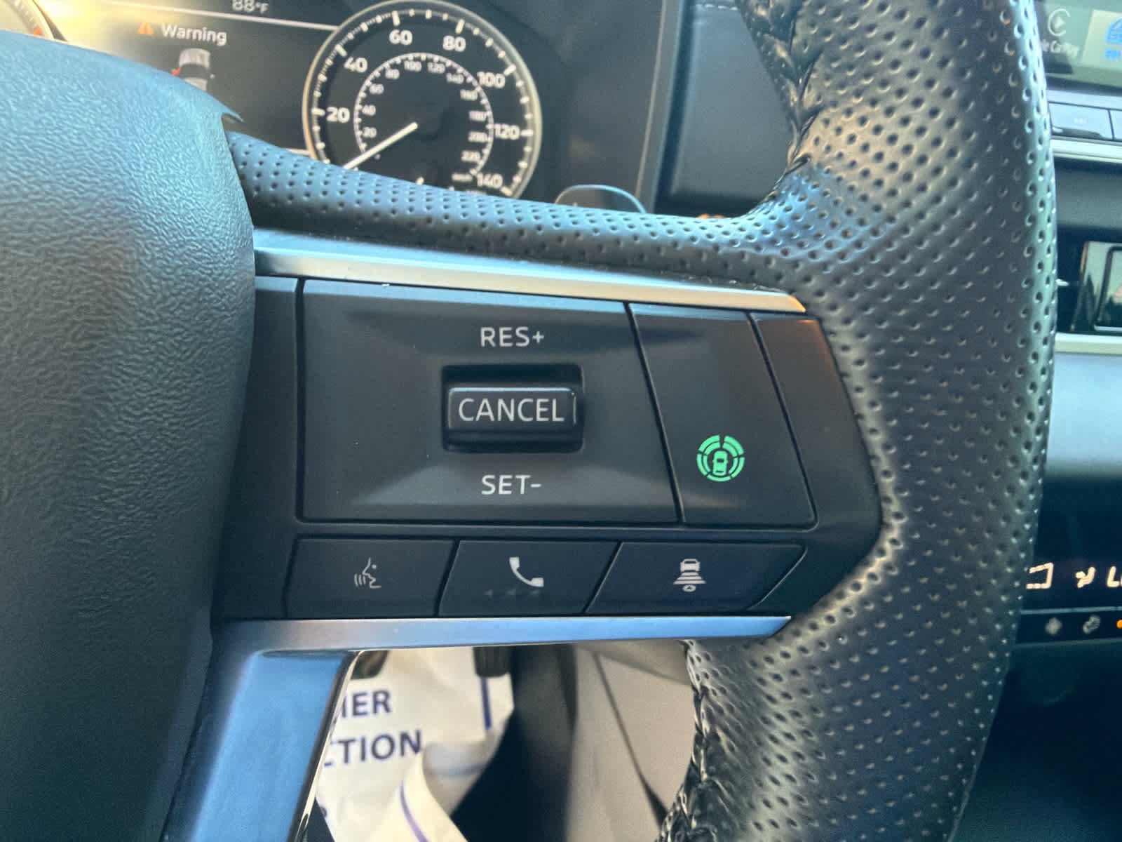 Used 2024 Mitsubishi Outlander SE AWD/4WD image 17