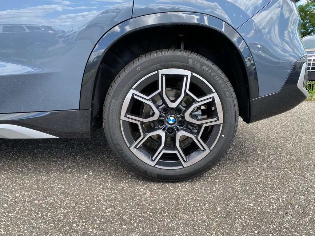New 2026 BMW X1 xDrive28i w/ Technology Package AWD/4WD image 5