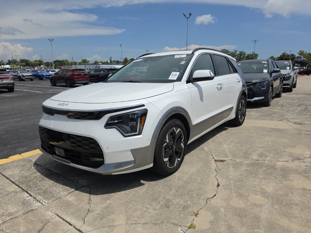 Certified 2023 Kia Niro Wave FWD image 6