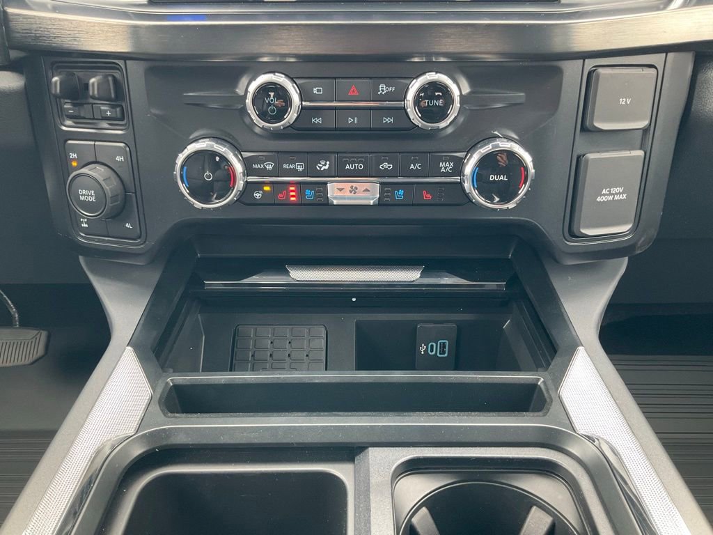 Certified 2025 Ford F350 Lariat w/ Black Appearance Package image 35