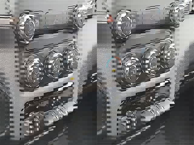 Used 2024 RAM 2500 Big Horn w/ Bed Utility Group image 23