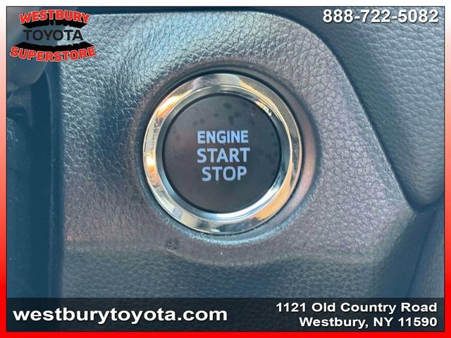 Used 2022 Toyota RAV4 XLE w/ Convenience Package AWD/4WD image 33