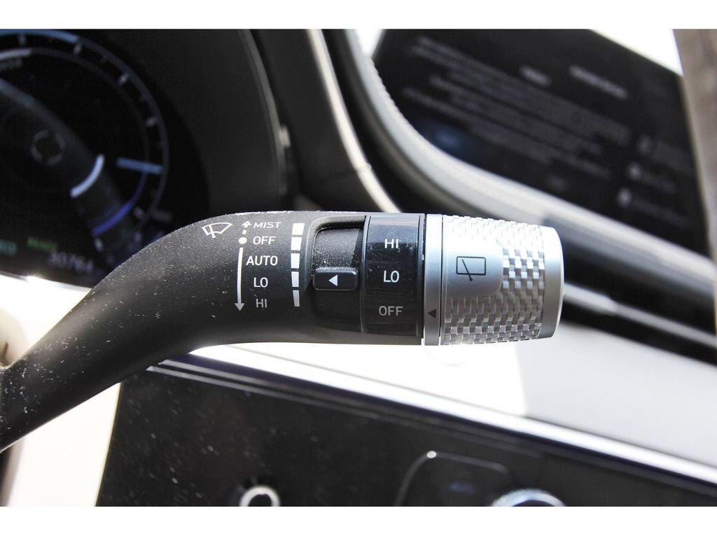 Used 2023 Genesis Electrified GV70 w/ Prestige Package AWD/4WD image 22