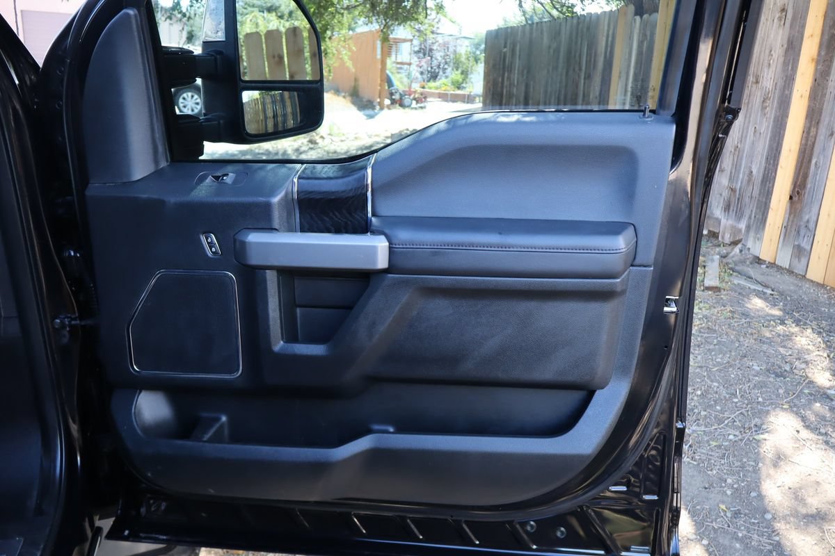 Used 2019 Ford F350 Platinum w/ Platinum Ultimate Package AWD/4WD image 26