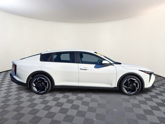Certified 2025 Kia K4 EX image 9
