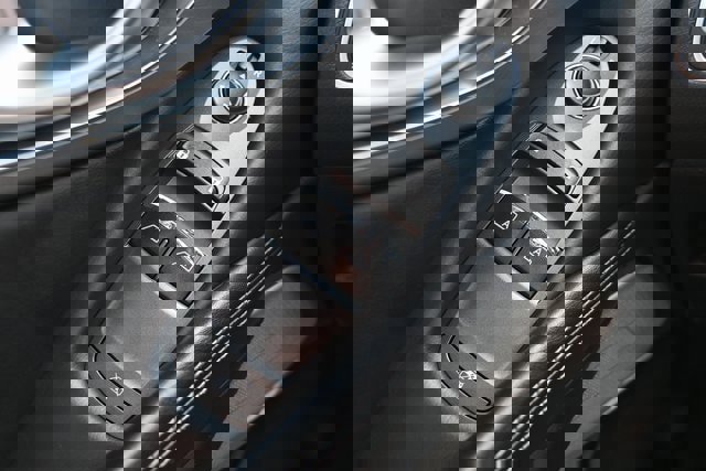 Used 2018 INFINITI Q60 3.0t Luxe image 39