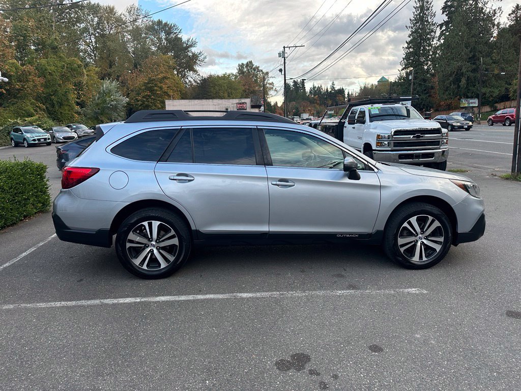 Used 2019 Subaru Outback 2.5i Limited AWD/4WD image 4