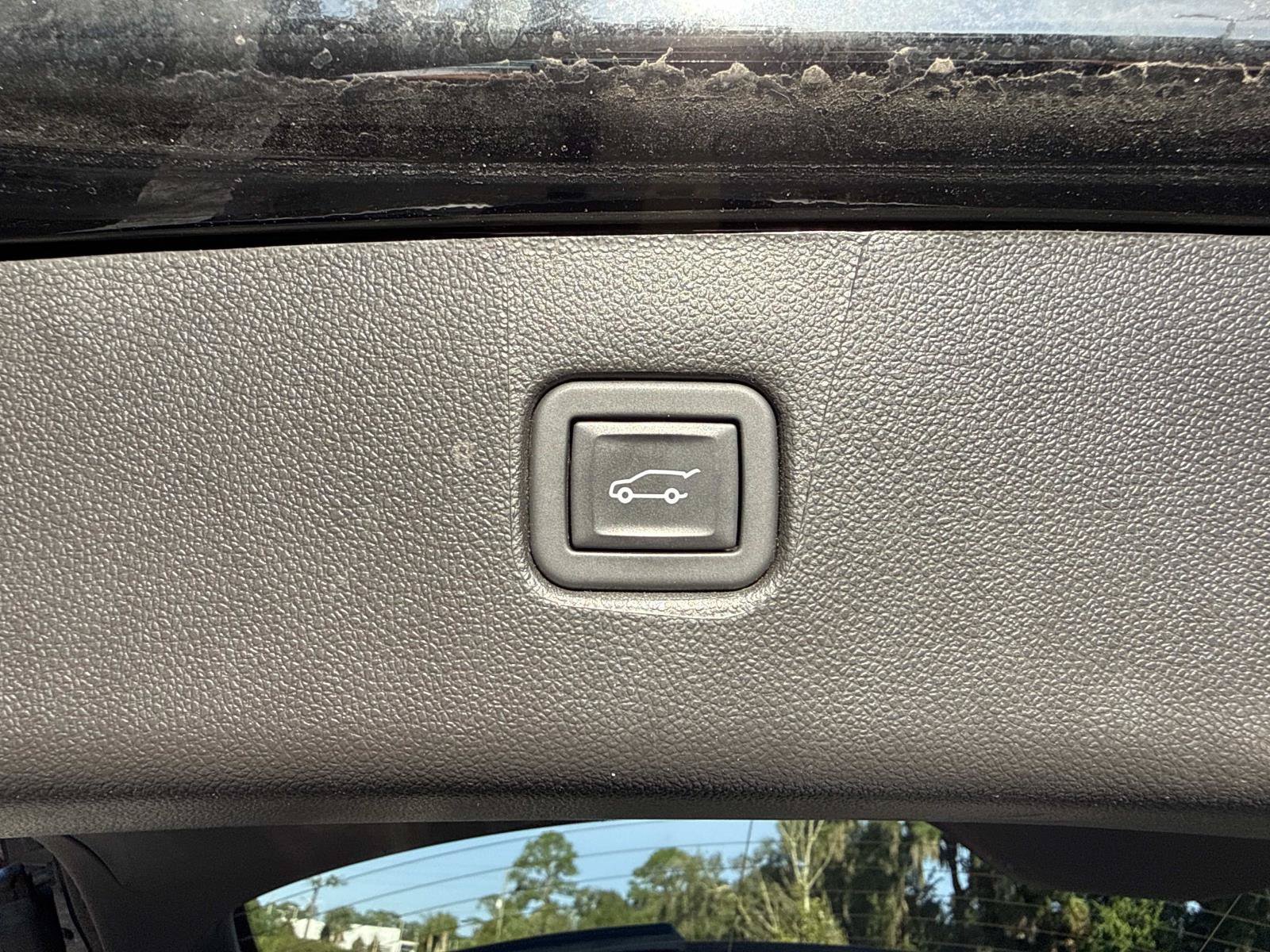 Used 2024 Chevrolet Blazer LT w/ Convenience Package FWD image 32