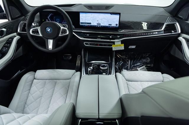 New 2026 BMW X5 xDrive50e image 23