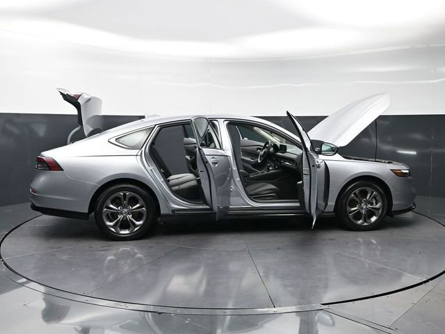 Used 2023 Honda Accord EX-L image 40