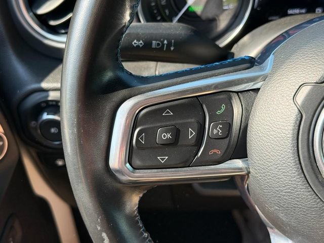 Used 2021 Jeep Wrangler Unlimited Rubicon 4xe AWD/4WD image 18