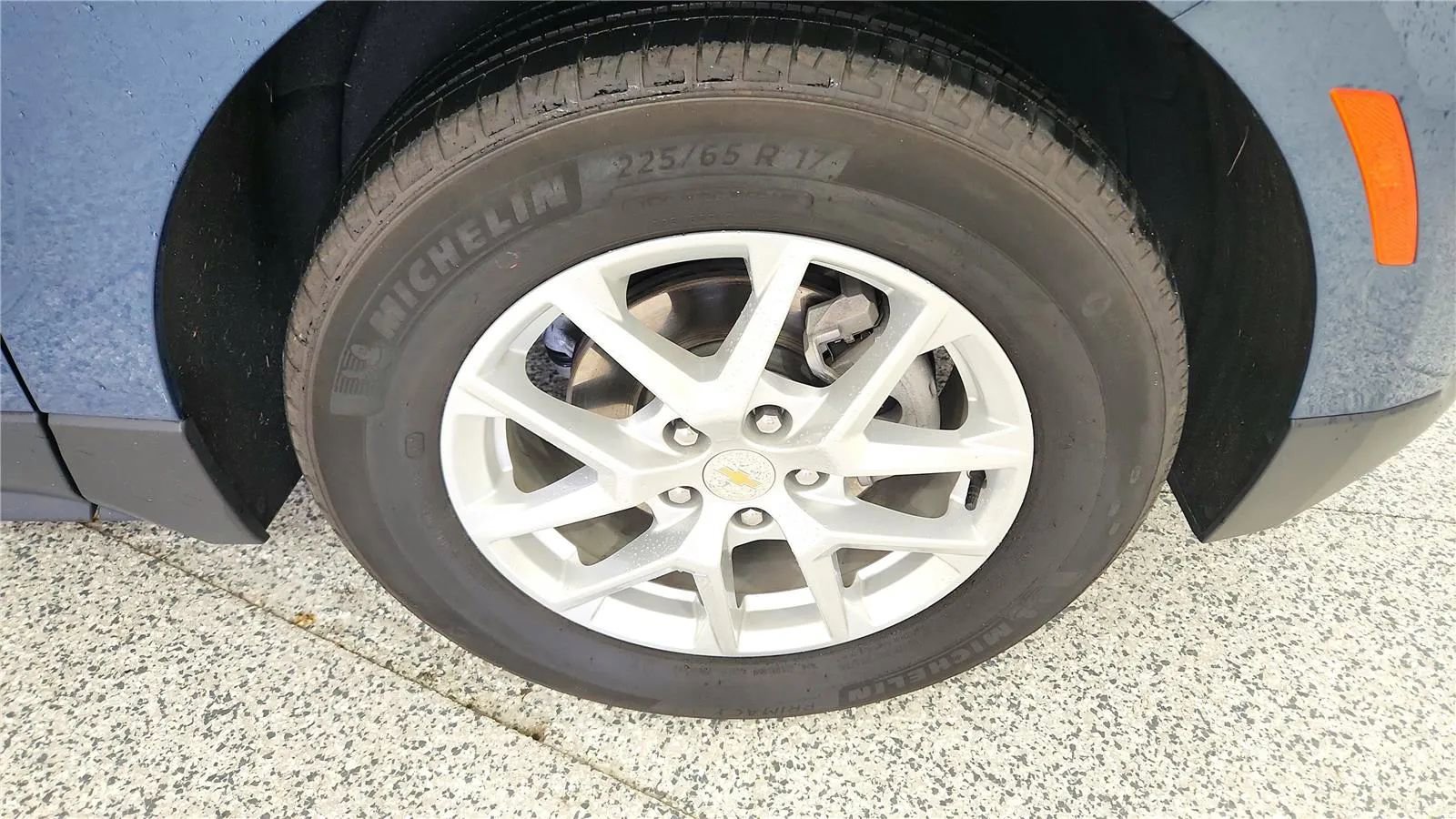 Used 2024 Chevrolet Equinox LT FWD image 13