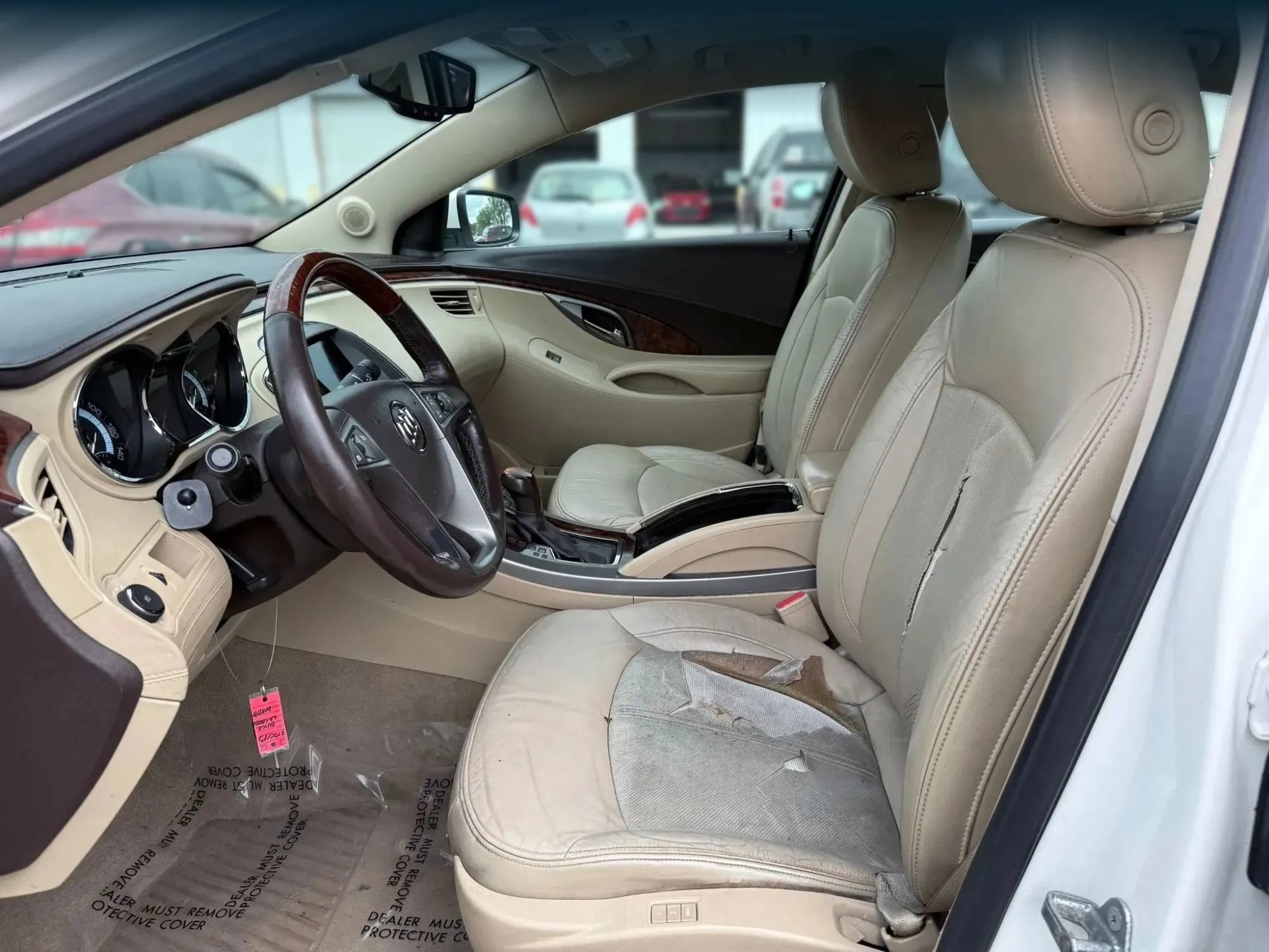 Used 2013 Buick LaCrosse Premium FWD image 2