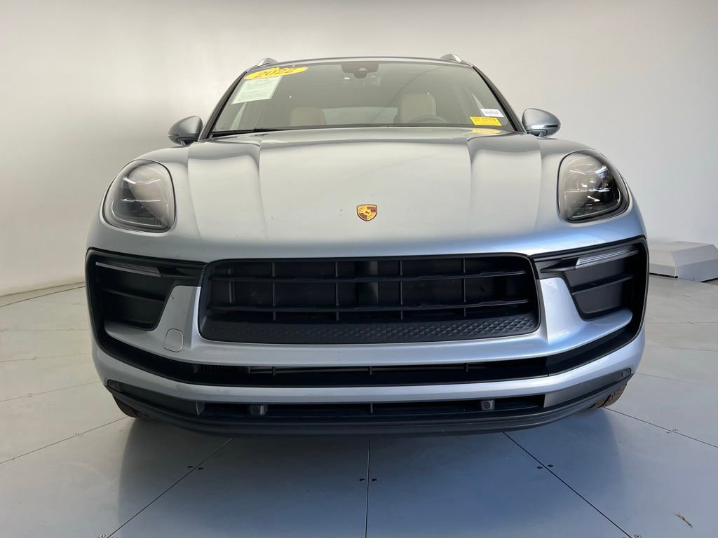 Certified 2022 Porsche Macan image 25