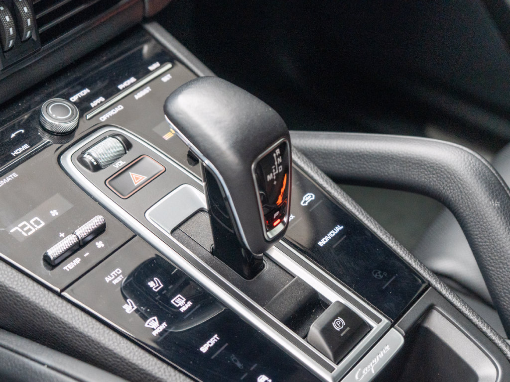 Used 2023 Porsche Cayenne AWD/4WD image 29