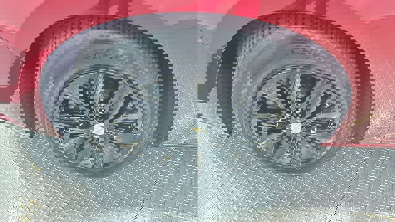 Used 2024 Chevrolet Malibu LT image 10