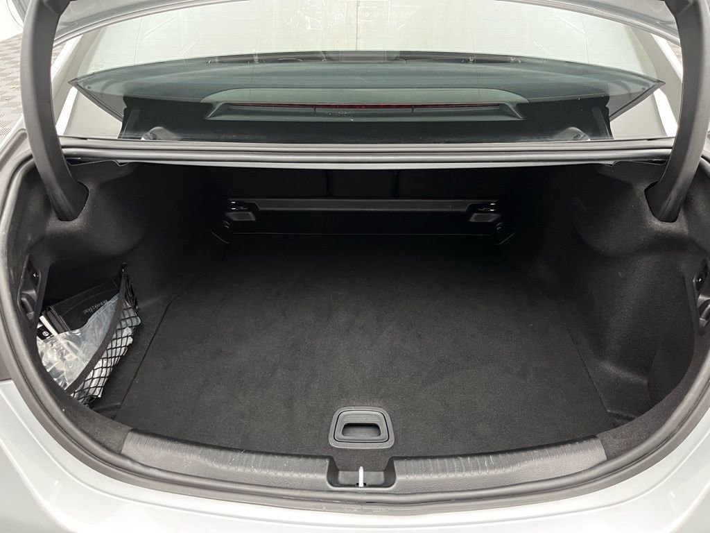 Used 2022 Mercedes-Benz C 300 4MATIC Sedan image 9