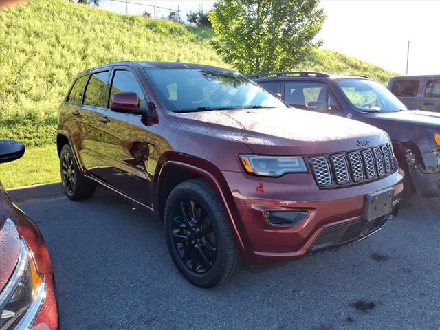 Used 2021 Jeep Grand Cherokee Laredo X AWD/4WD image 10