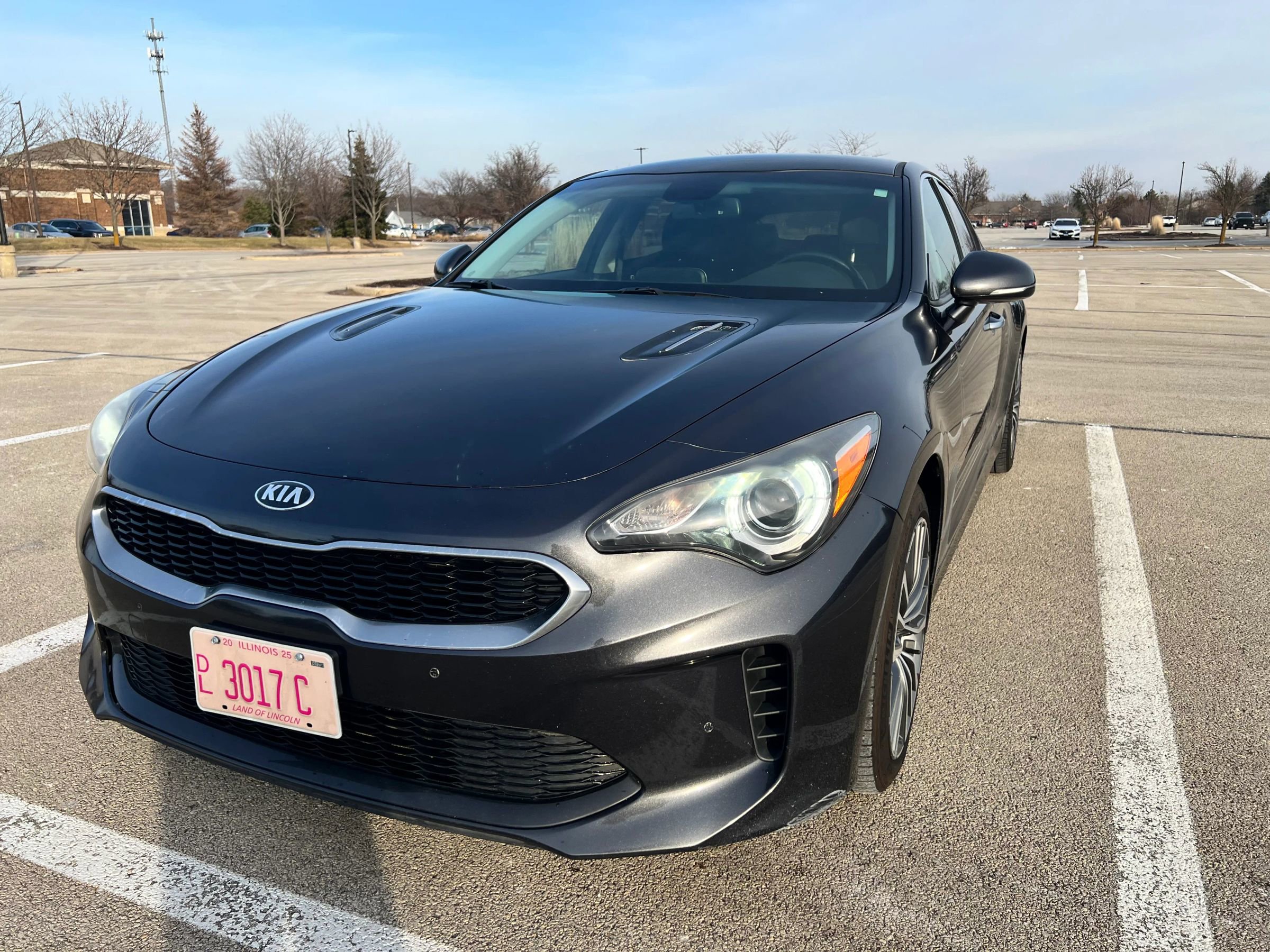 Used 2019 Kia Stinger image 2