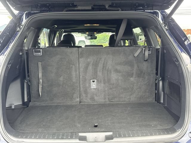 Used 2025 Toyota Highlander XSE AWD/4WD image 13