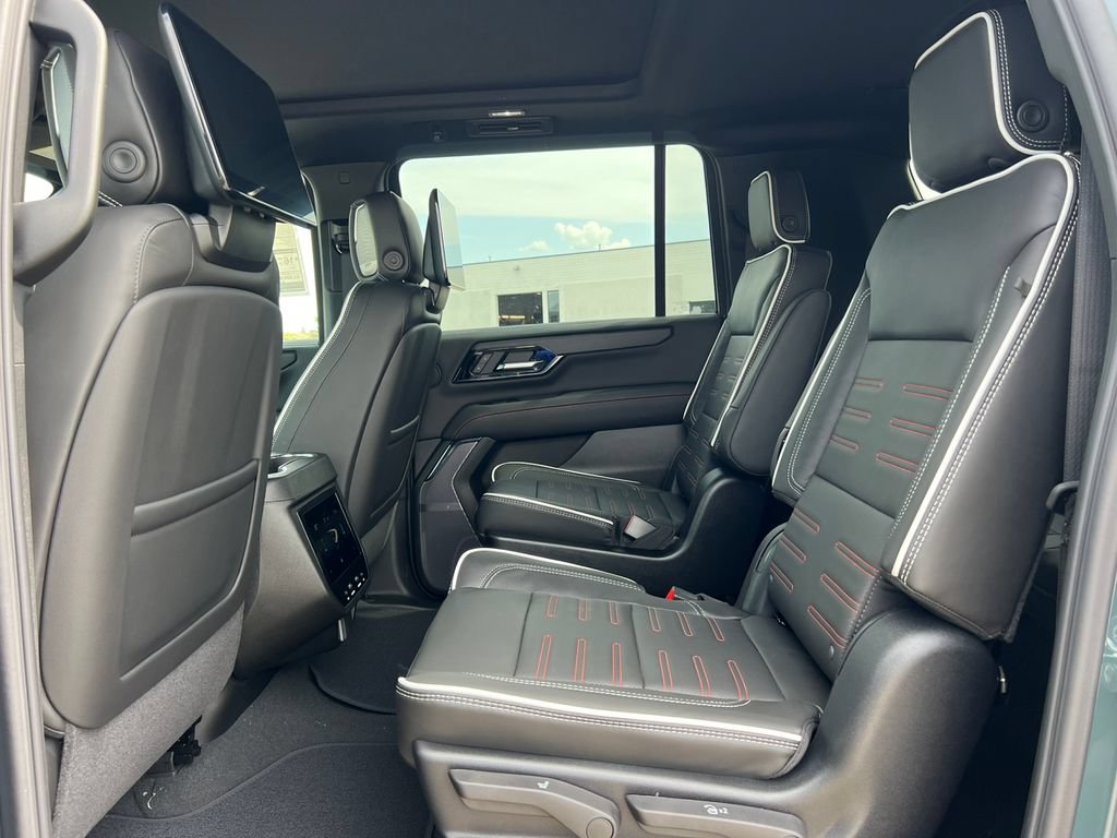New 2026 GMC Yukon XL AT4 Ultimate AWD/4WD image 4