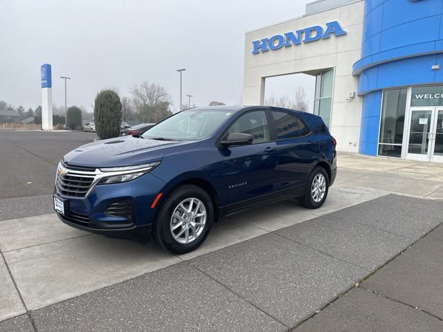 Used 2022 Chevrolet Equinox LS w/ LS Convenience Package image 13