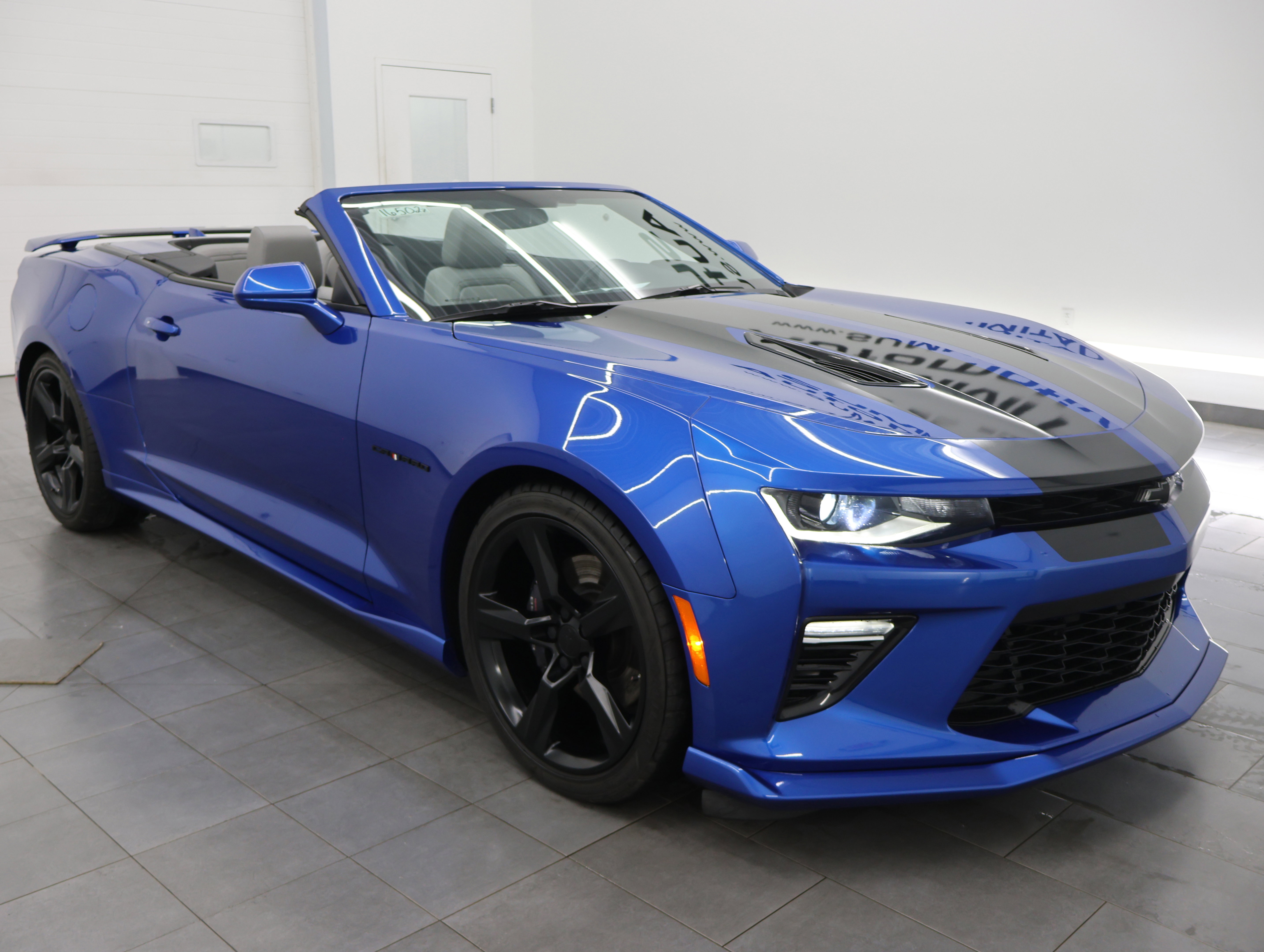 Used 2018 Chevrolet Camaro SS w/ LPO, Ground Effects Package RWD image 45