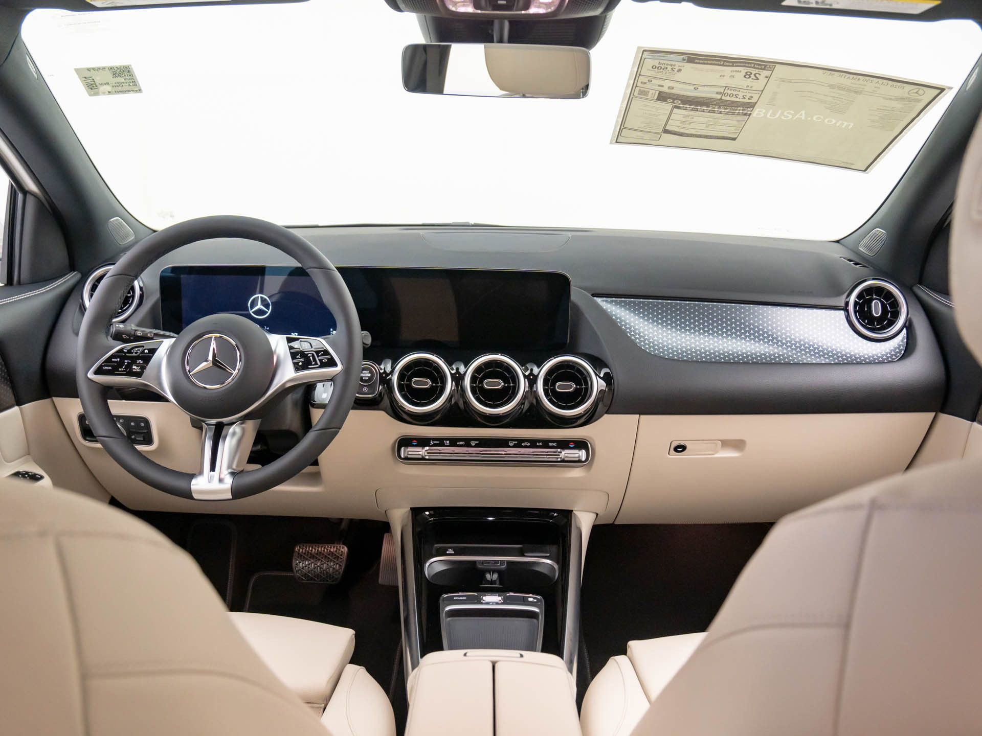 New 2026 Mercedes-Benz GLA 250 4MATIC image 11