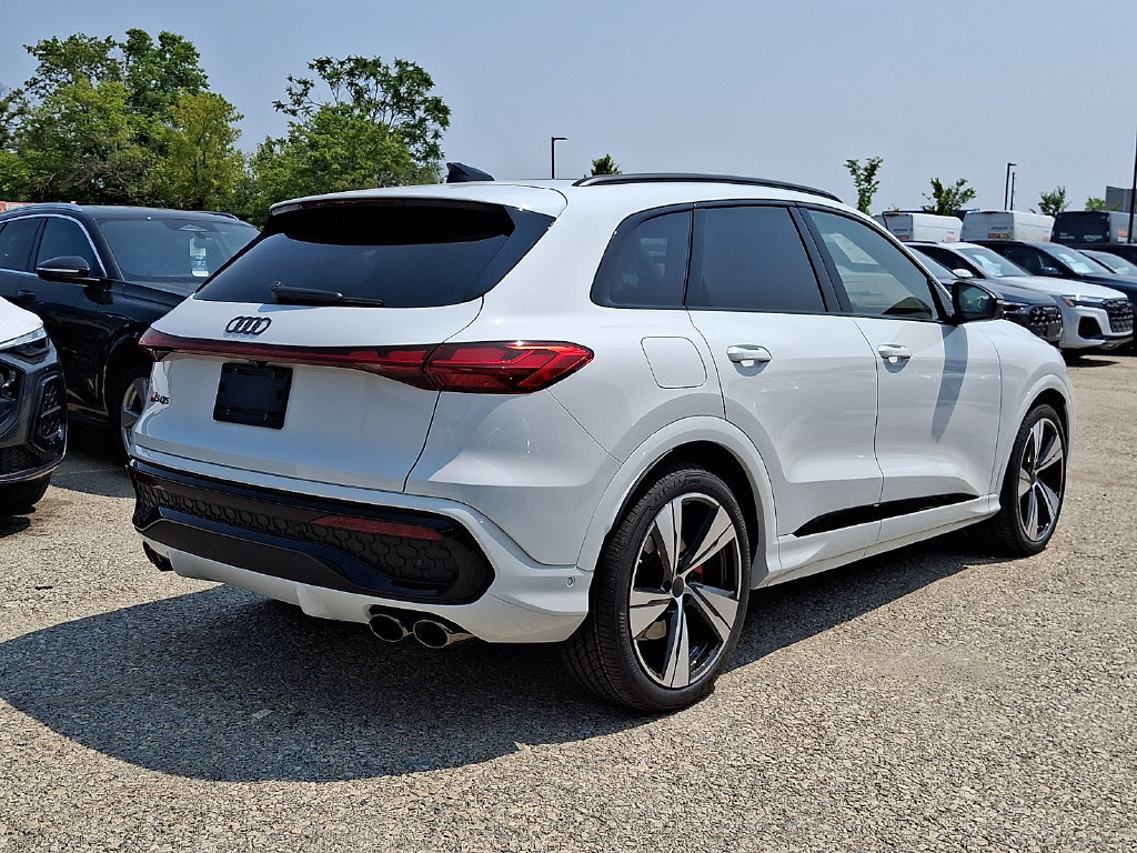 New 2026 Audi SQ5 Prestige AWD/4WD image 4