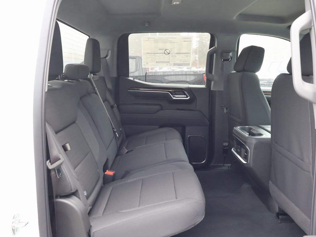 New 2026 GMC Sierra 1500 Elevation w/ LPO, Elevation Black Package AWD/4WD image 36