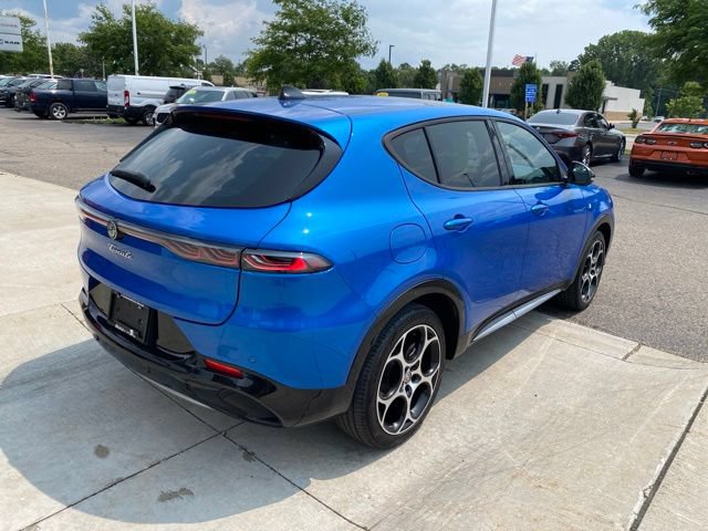 Used 2024 Alfa Romeo Tonale Ti AWD/4WD image 3