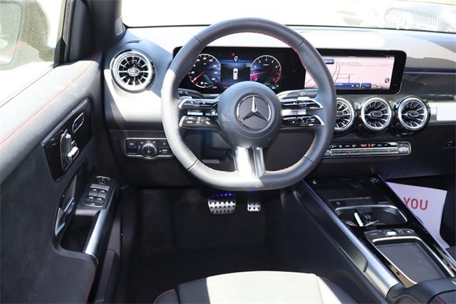 New 2025 Mercedes-Benz GLB 250 image 4