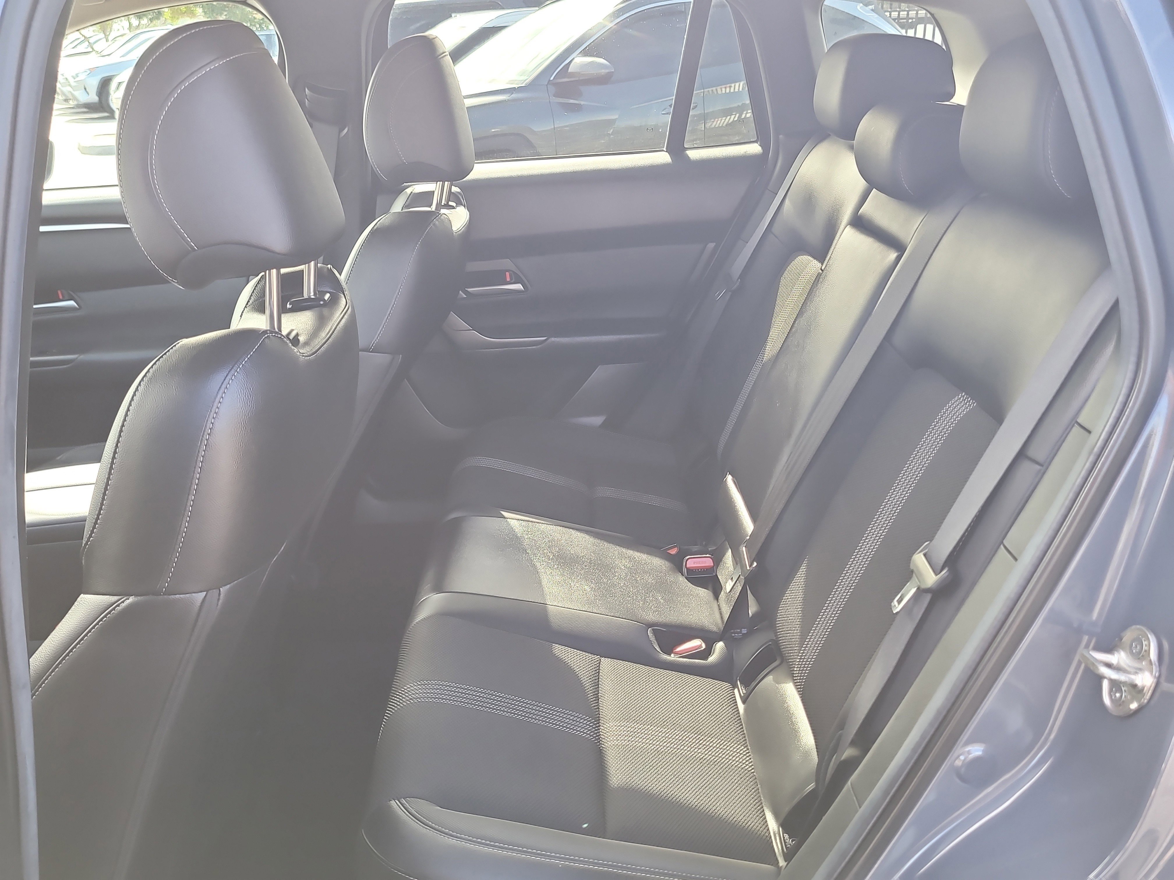 Used 2025 MAZDA CX-50 AWD 2.5 S w/ Select Package image 16