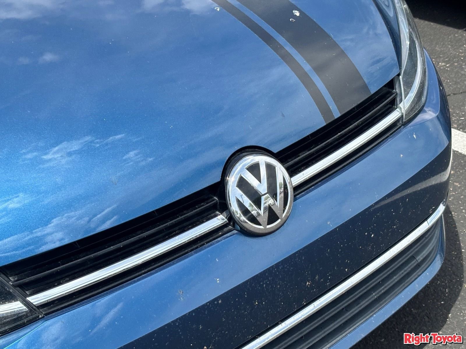 Used 2020 Volkswagen Golf 4-Door image 7