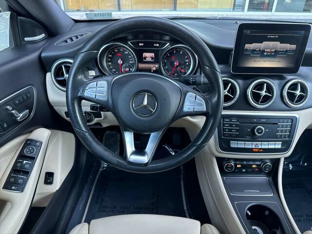 Used 2018 Mercedes-Benz CLA 250 image 16