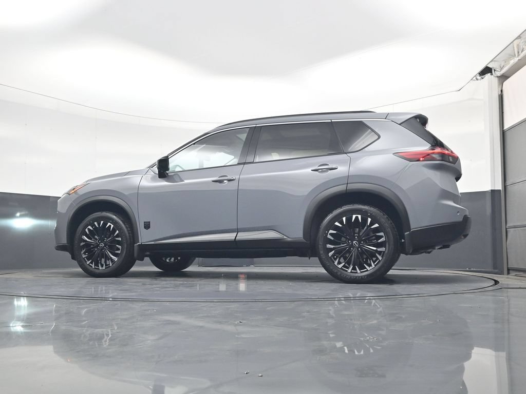 Used 2026 Nissan Rogue Dark Armor FWD image 19