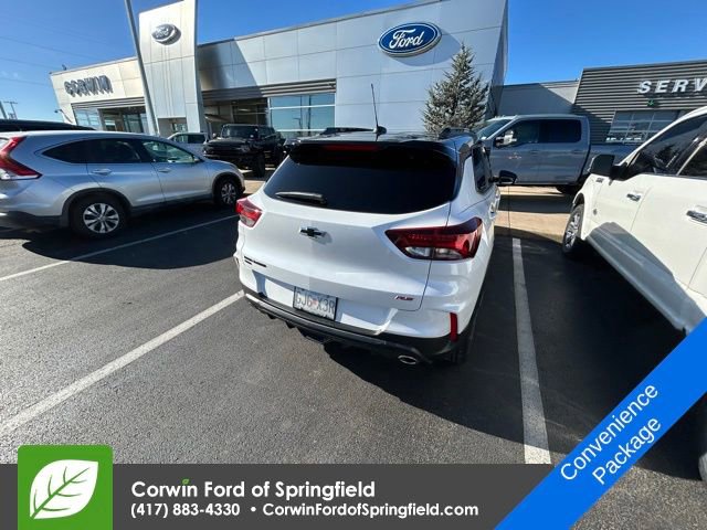 Used 2023 Chevrolet TrailBlazer RS w/ Sun and Liftgate Package image 4