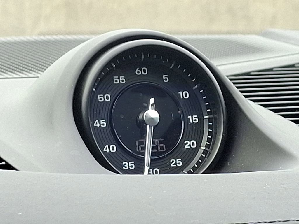 Used 2024 Porsche Cayenne S image 27