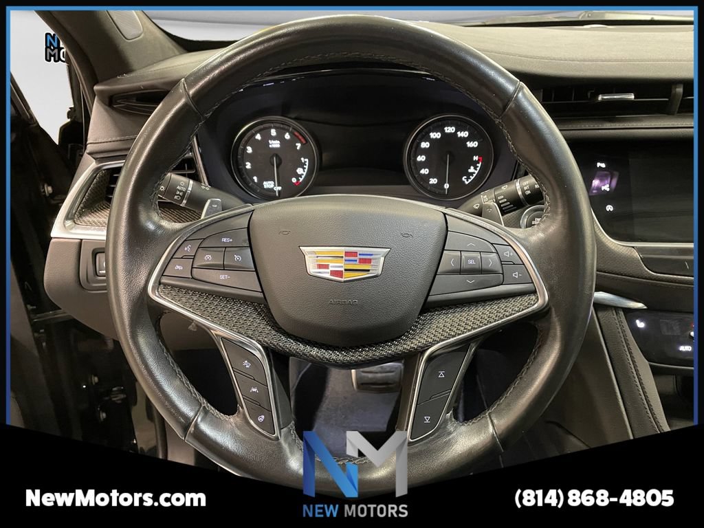 Used 2022 Cadillac XT5 Sportv w/ LPO, ONYX Package AWD/4WD image 12