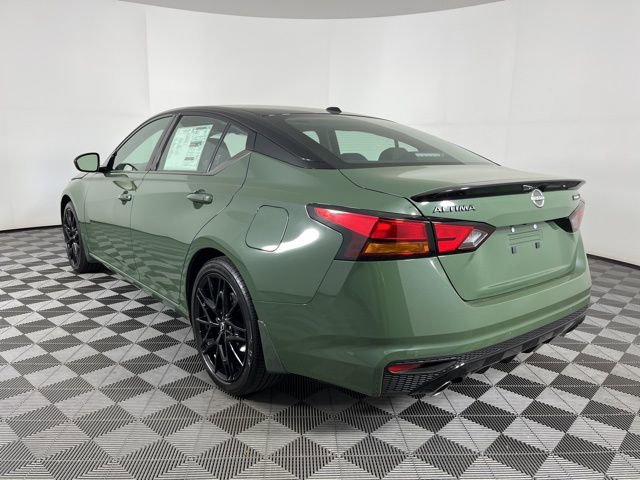 New 2026 Nissan Altima 2.5 SR w/ SR Midnight Edition Package FWD image 8