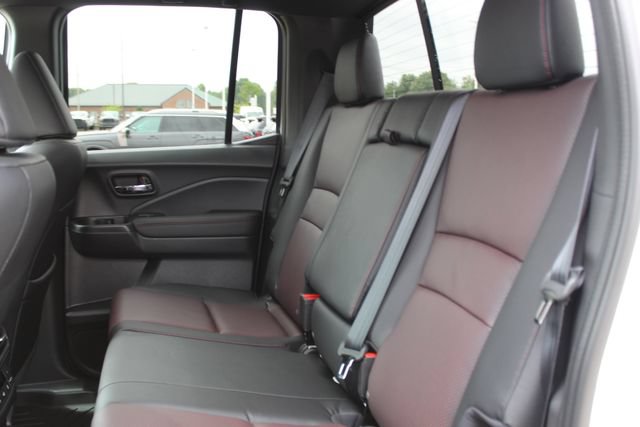 Used 2025 Honda Ridgeline Black Edition image 29